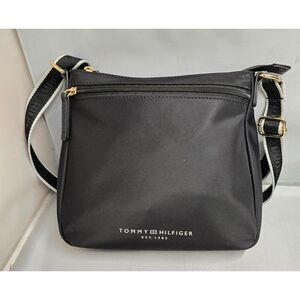 Tommy Hilfiger Black Crossbody Bag Adjustable Strap Lightweight Womens Nylon